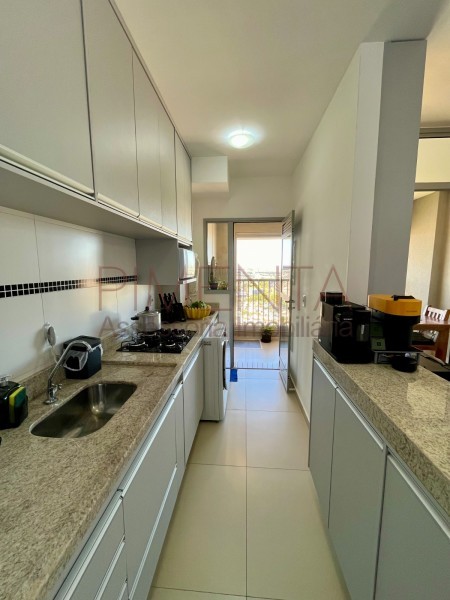 Apartamento à venda com 2 quartos, 64m² - Foto 31