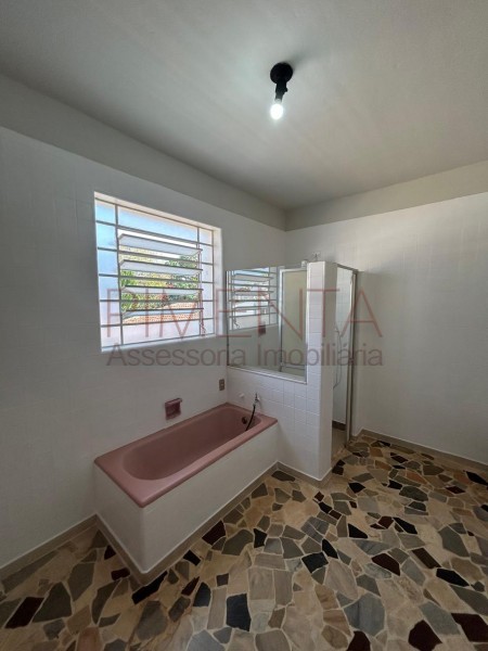 Casa para alugar com 3 quartos, 160m² - Foto 36