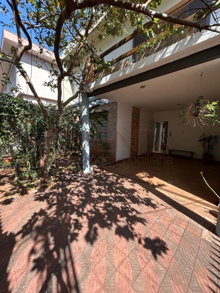 Casa para alugar com 3 quartos, 160m² - Foto 47