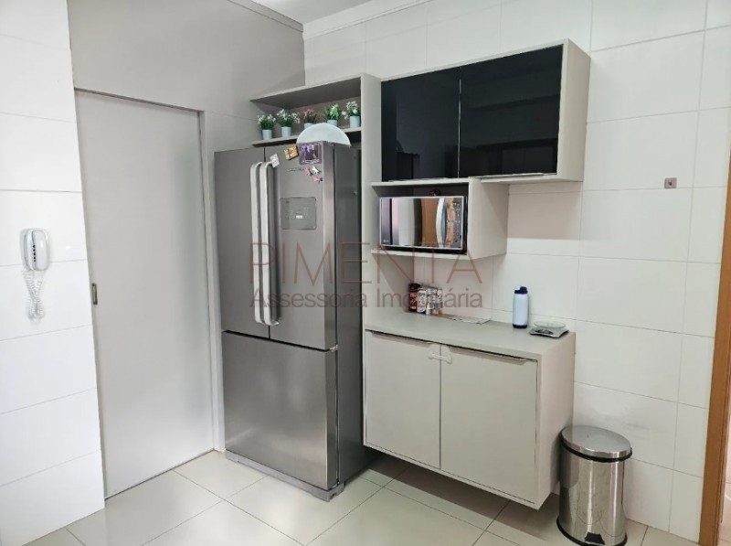 Apartamento à venda com 3 quartos, 172m² - Foto 9