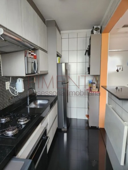 Apartamento à venda com 2 quartos, 48m² - Foto 10